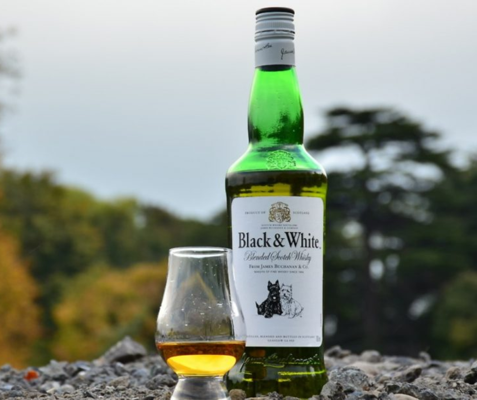 Black and White Scotch - A Tale of Two Scotches: Exploring Black and White Scotch Whisky