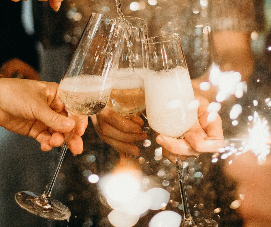 How to Say Cheers in Italy - Saluti! Toasting Traditions and Italian Cheers