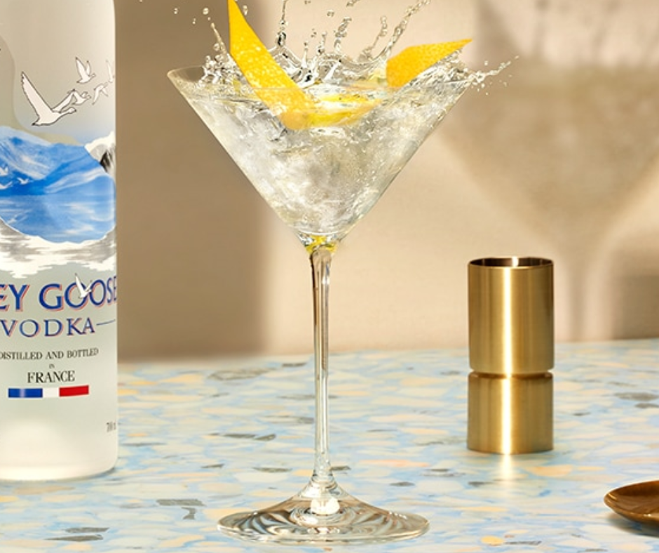 Low Calorie Vodka Drinks - Light and Spirited: Crafting Low-Calorie Vodka Cocktails