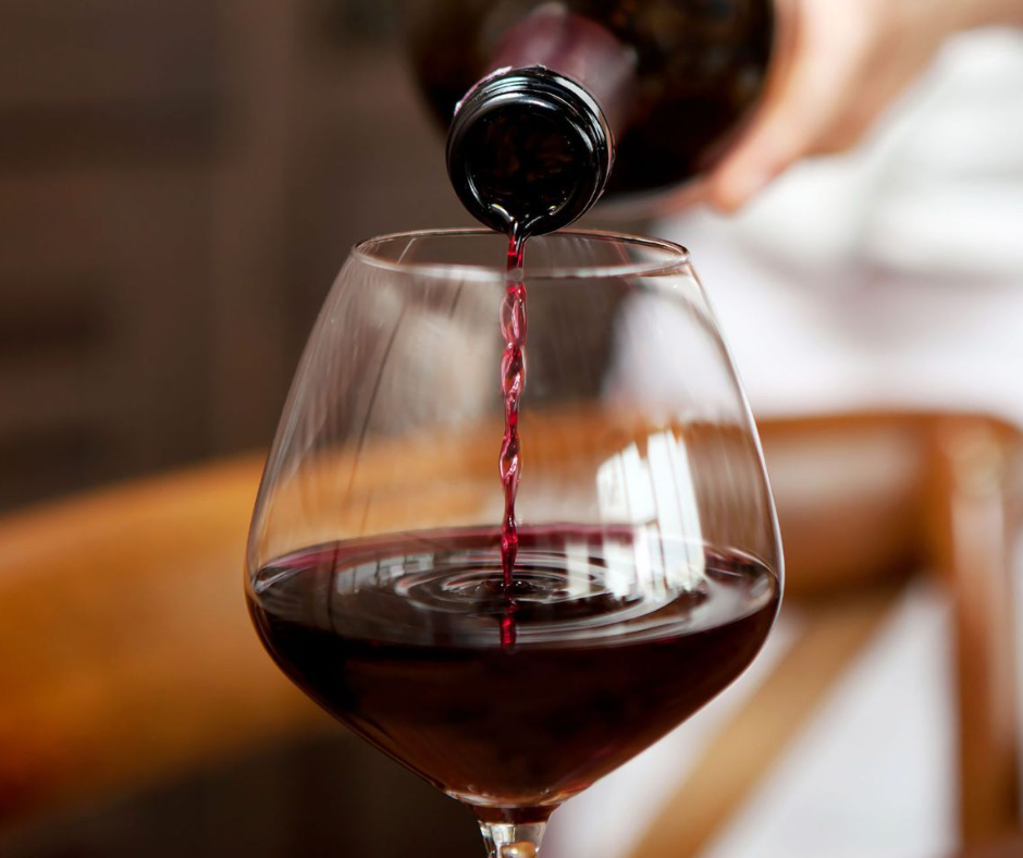 What Is a Dry Red Wine - From Sweet to Dry: Navigating the World of Red Wine Varieties