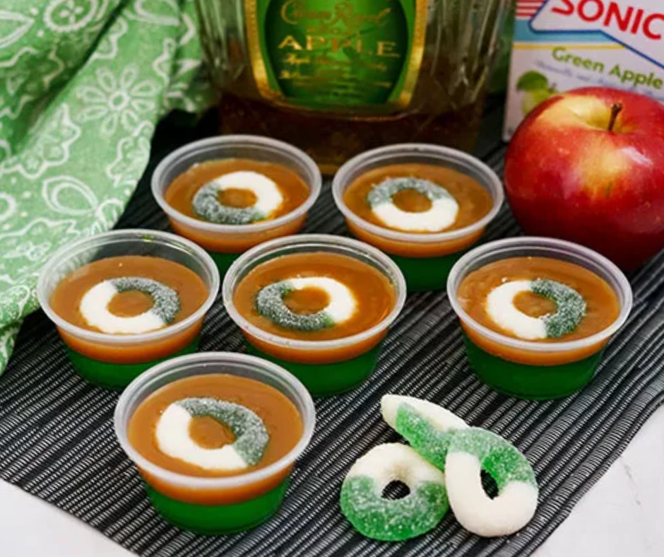 Caramel Apple Jello Shots: A Sweet Indulgence