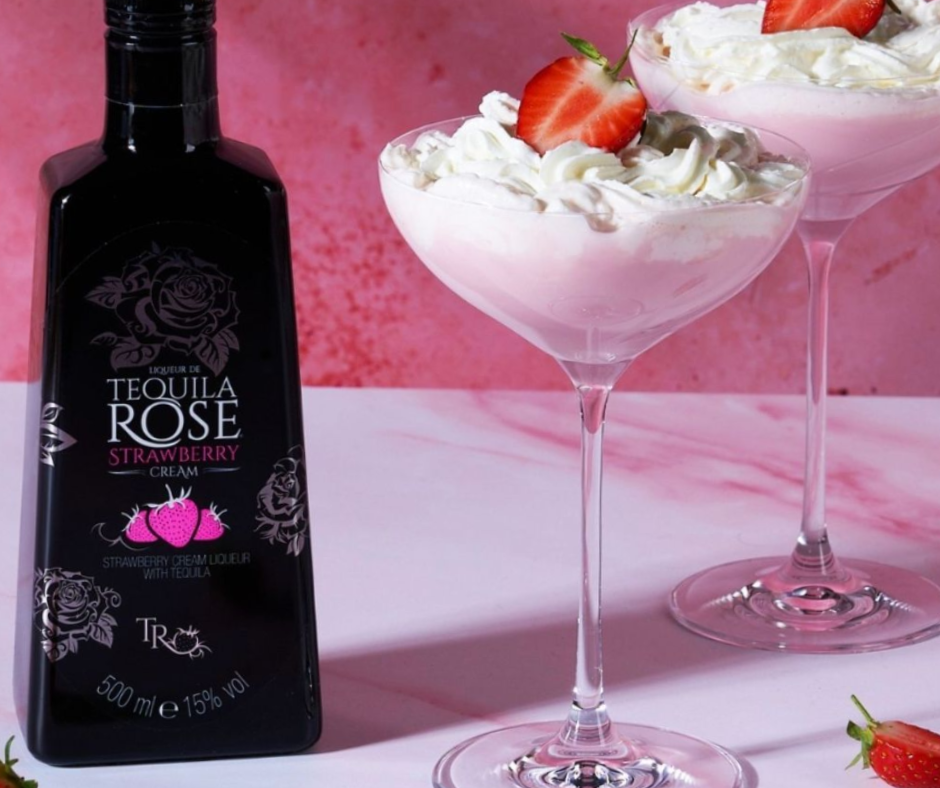 Tequila Rose Strawberry Cream: Rosy Indulgence: Exploring Tequila Rose's Strawberry Cream