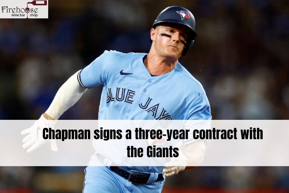 Chapman signs a three-year contract with the Giants