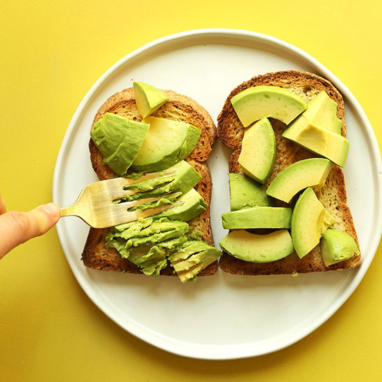 That 10-Step Avocado Bread Recipe is a Perfect Light Lunch!