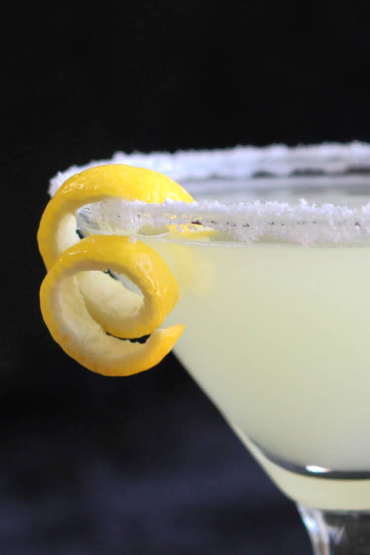 Lemon Drop Martini: A Refreshing Twist on Cocktail Classics
